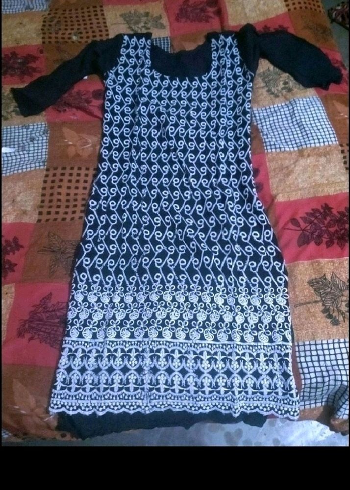 Chikankari Kurti