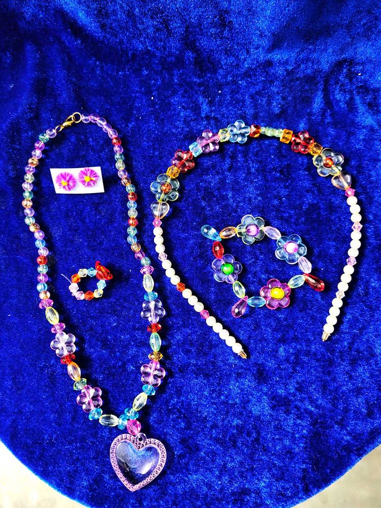 Colourfull Necklace Set.