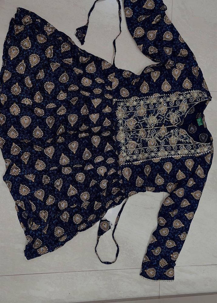 Elegant Navy Blue Ethnic Kurthi