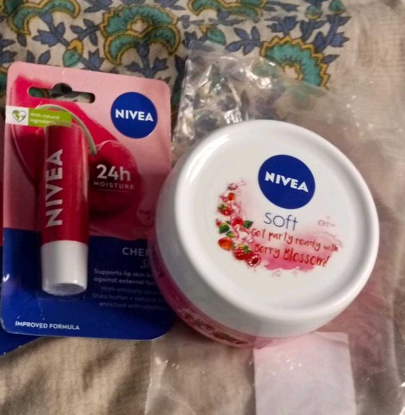 Nivea Lip Balm &amp; Cream Set