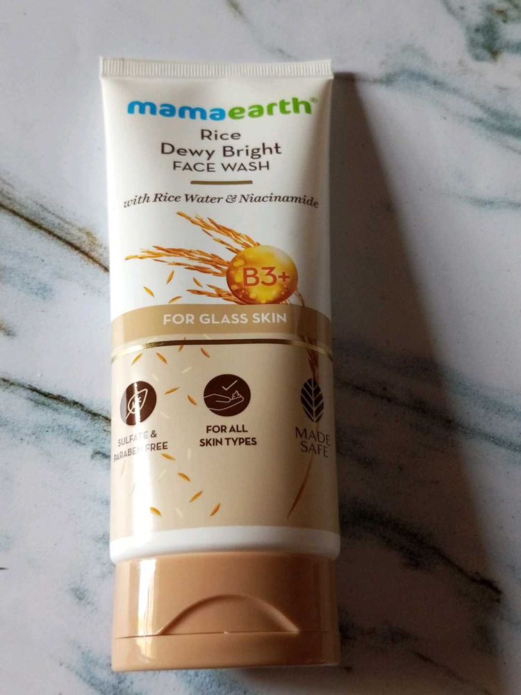 Mamaearth Rice Dewy Bright Facewash