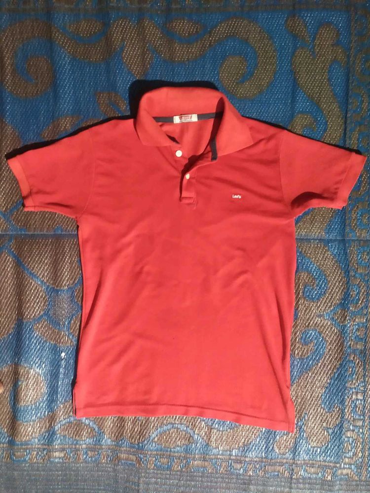Levi&#39;s Red Polo Shirt L
