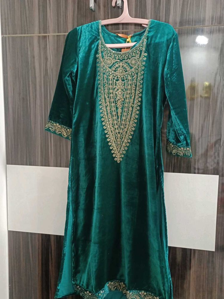 Green Velvet Kurta Set