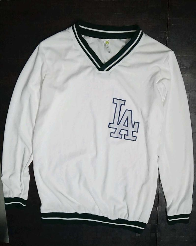 V-Neck embroidered long sleeve top