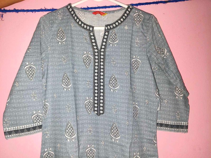 Elegant Grey Printed Kurta