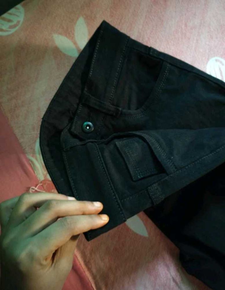 Black Jeans