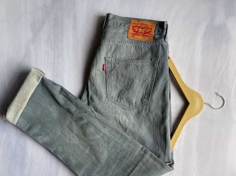 Levi&#39;s 501 Grey Jeans