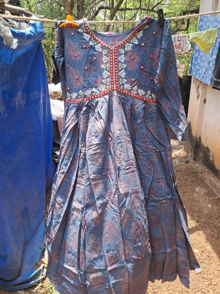 Nayra Dupatta Set