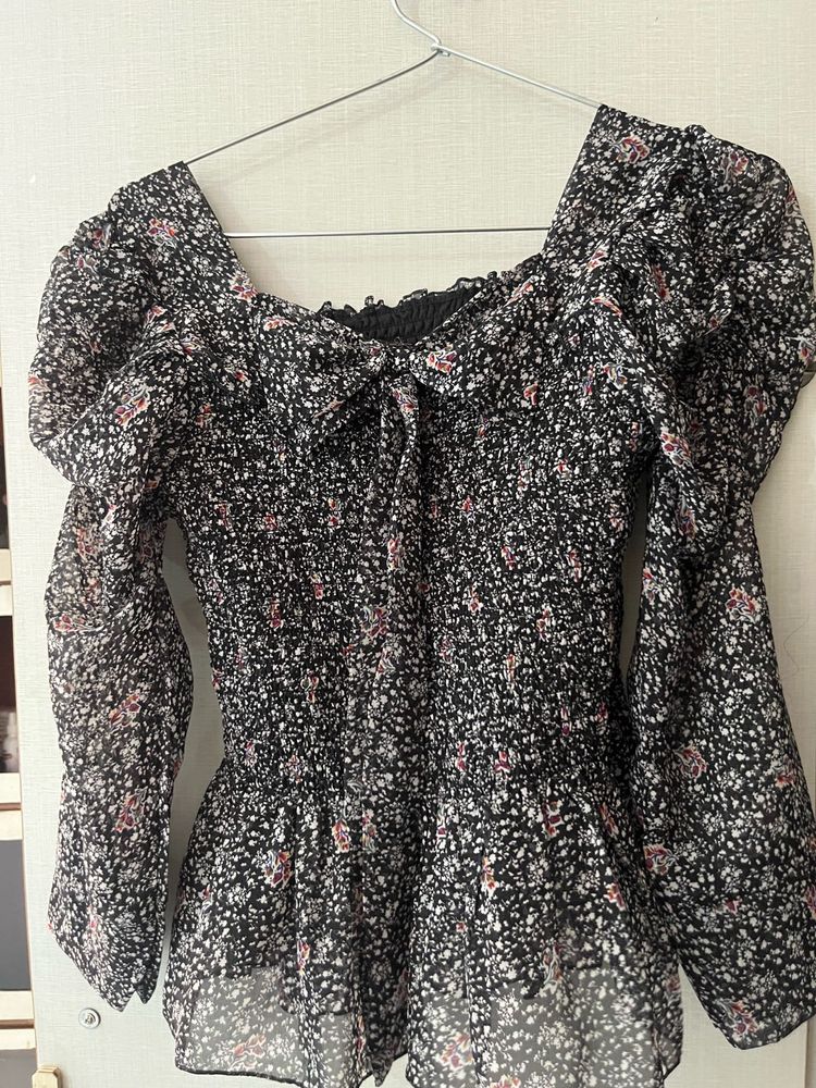 Floral Puff Sleeve Top