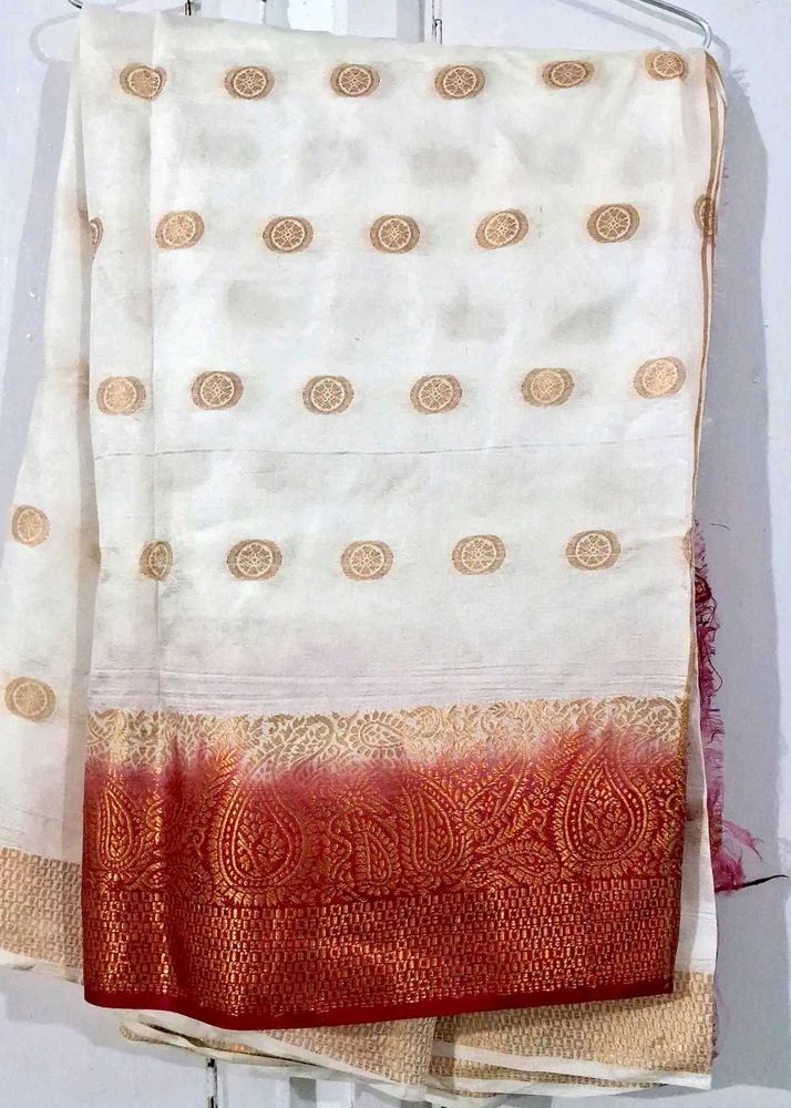 Beautiful Red White 🤍 Saree
