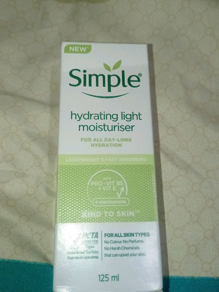 Simple Hydrating Light Moisturizer