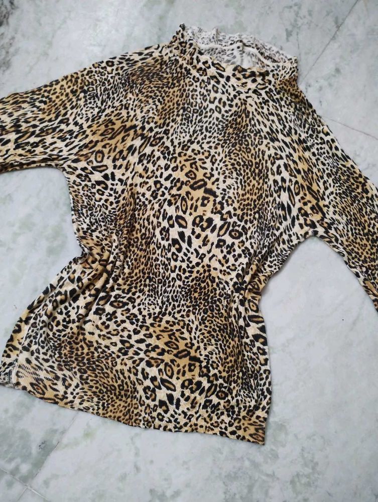 Tiger Print T-shirt