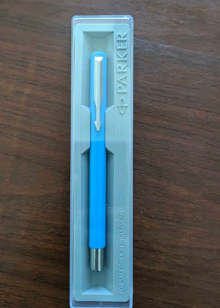 Parker Vector Fountain Pen - Light Blue Color
