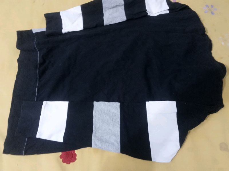 Black &amp; white Men T Shirt