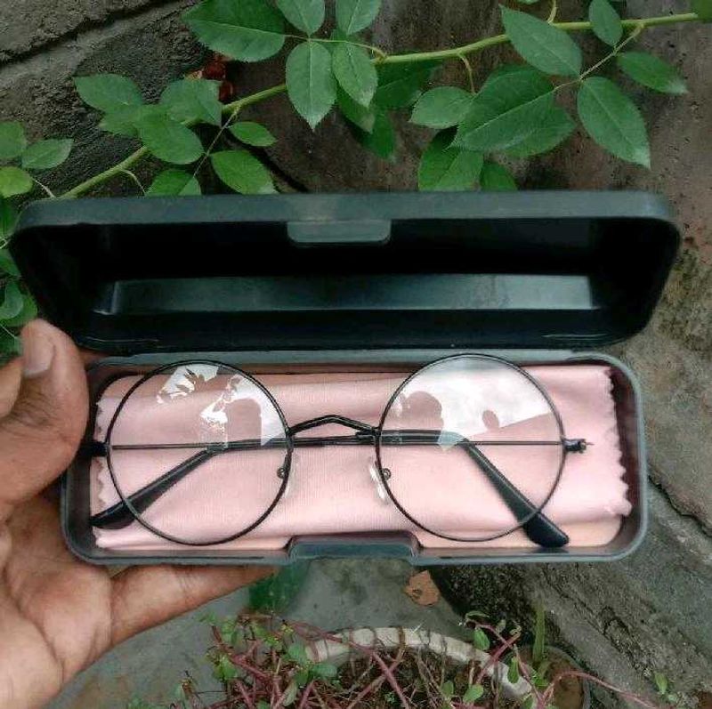 Round Frame Glasses