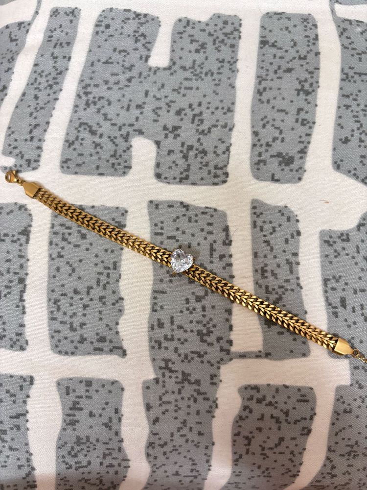 Heart Charm Gold Link Bracelet