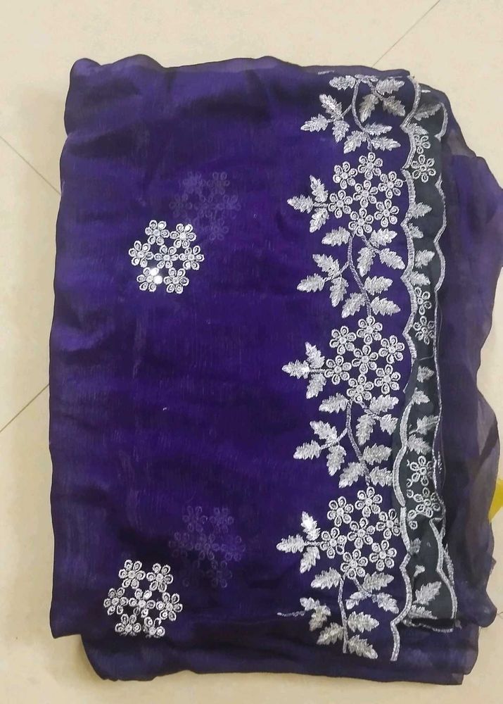 beautiful colours and contrast blouse