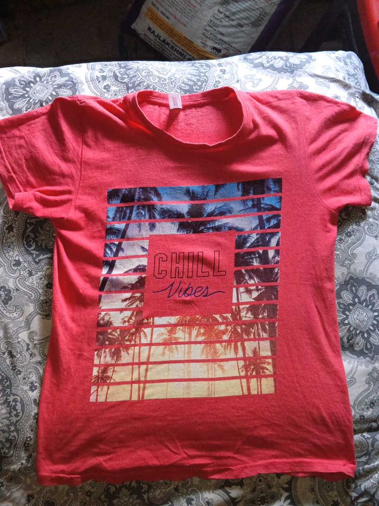 Chill Vibes Graphic Tee