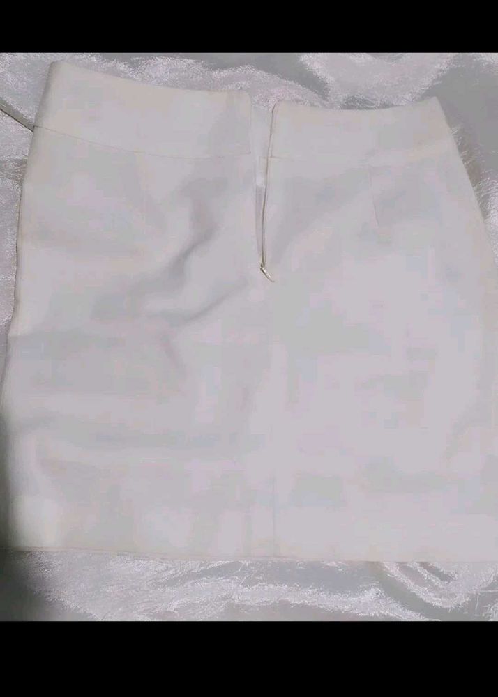 Basic White Mini Skirt