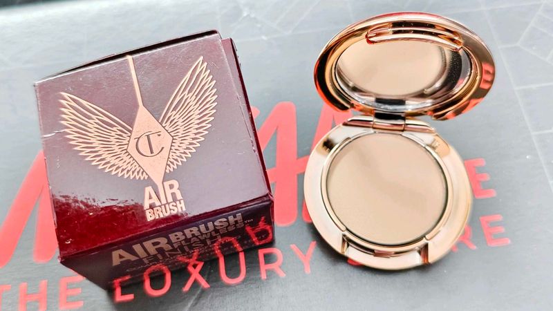 Charlotte Tilbury air brush magic compact