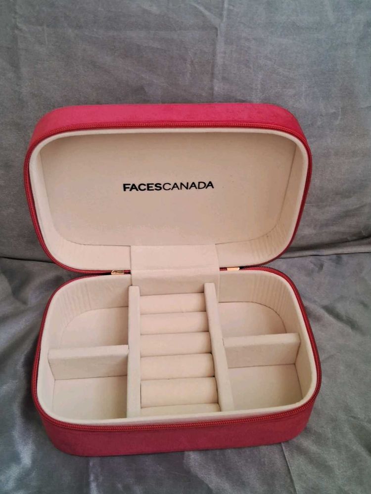 Faces Canada Travel Jewelry Case Unused