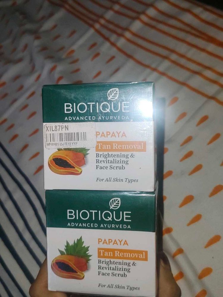 Biotique Tan Removal Brightening&amp;Revitalizing Face