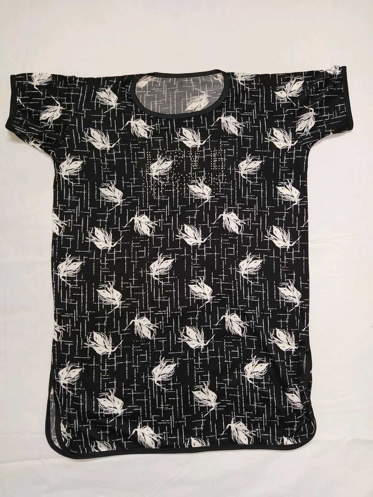 Bohot Chic Oversized Black And White Top
