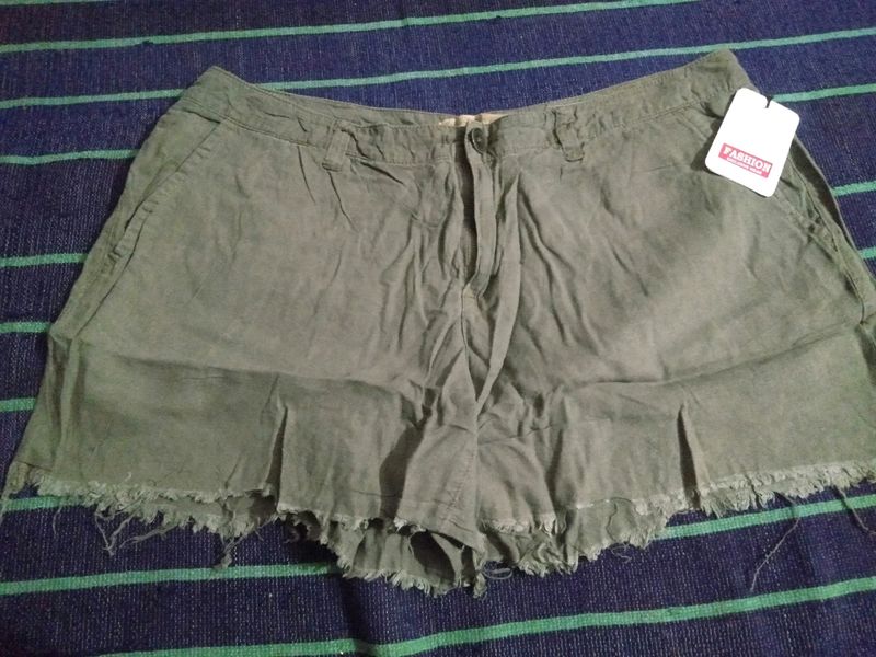 Women&#39;s Short