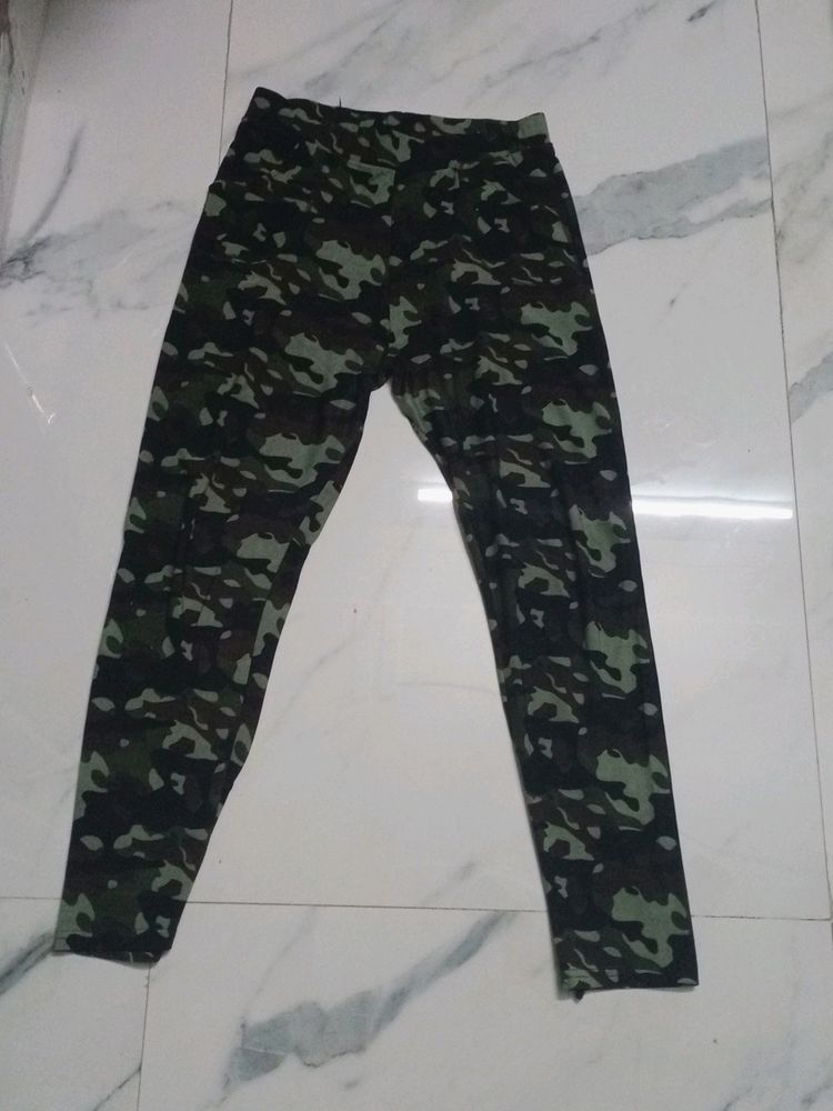 Army Print Jeggings For Gym