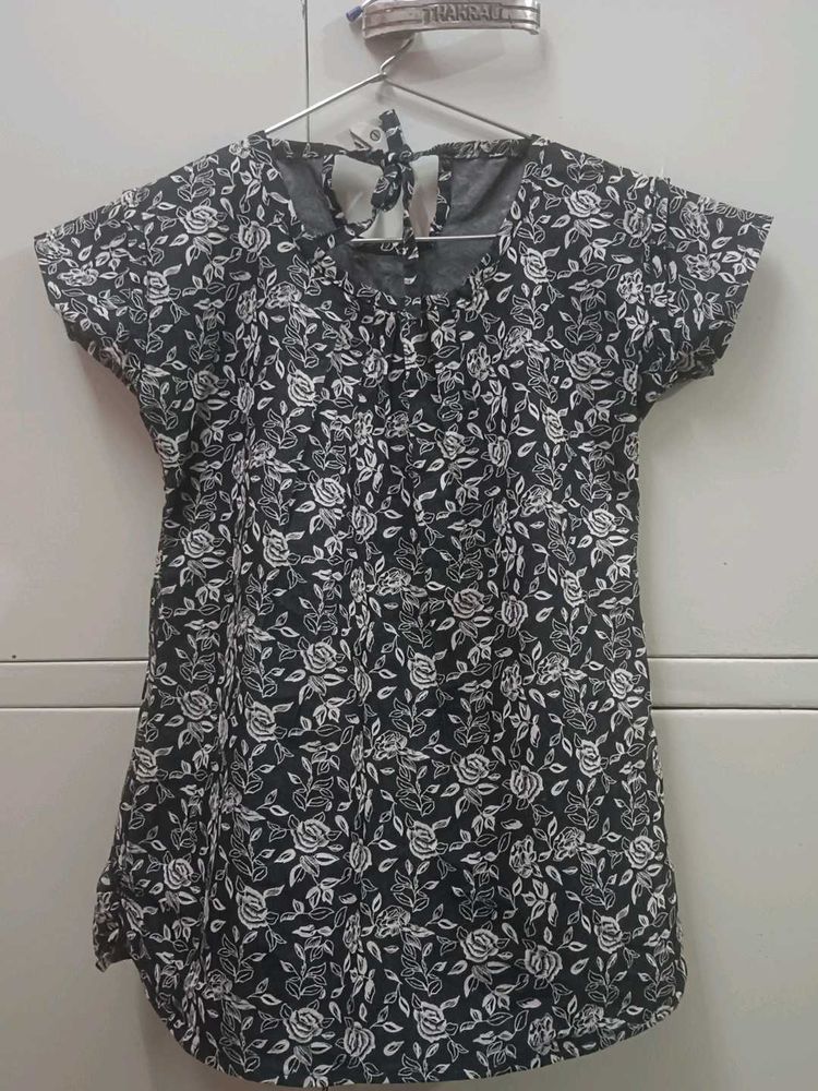 Girl's Beautiful Top 😍