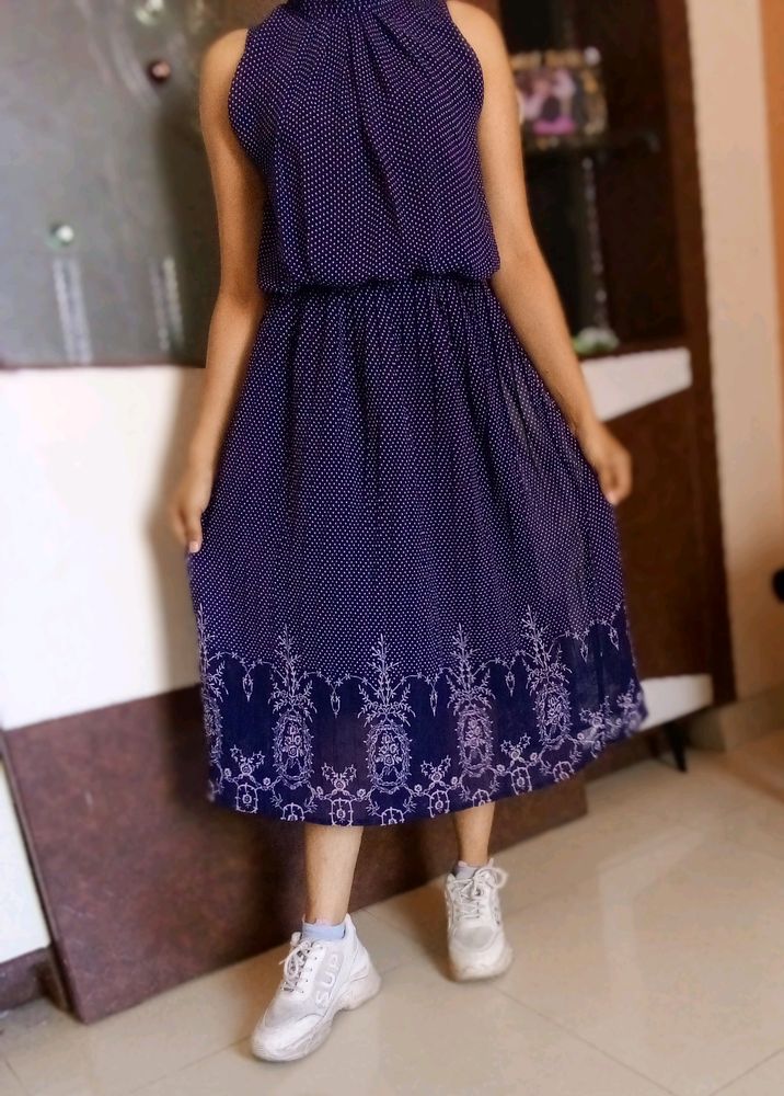 New Stylish Midi Dress💝