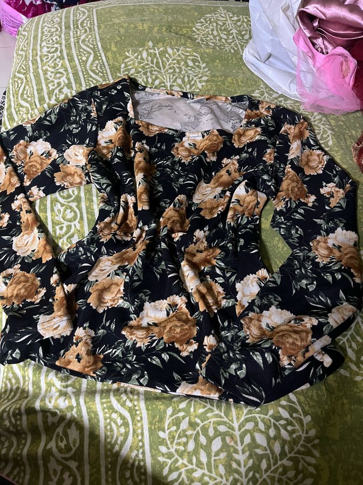 Floral Print Long Sleeve Top