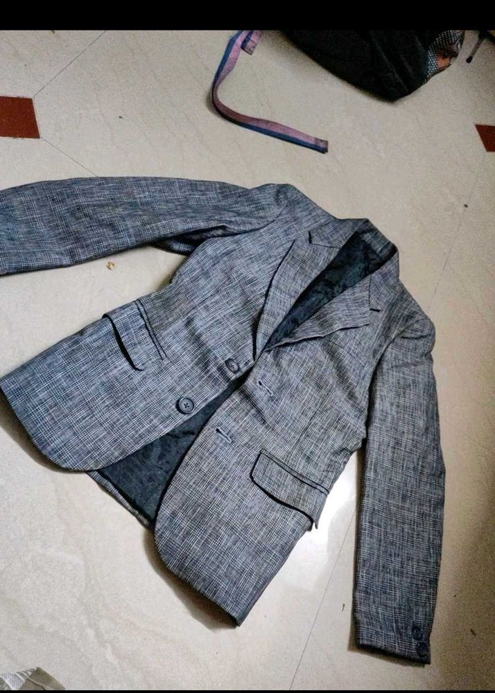 Stylish Grey Blazer