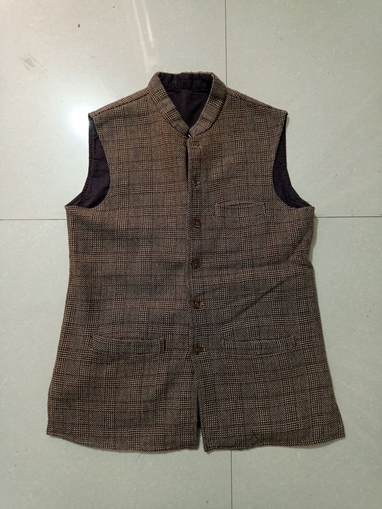 vidyarthi khadi bhandar jacket ,I bought this previous  year for my son of 2200rs , but now this is not fit to he.