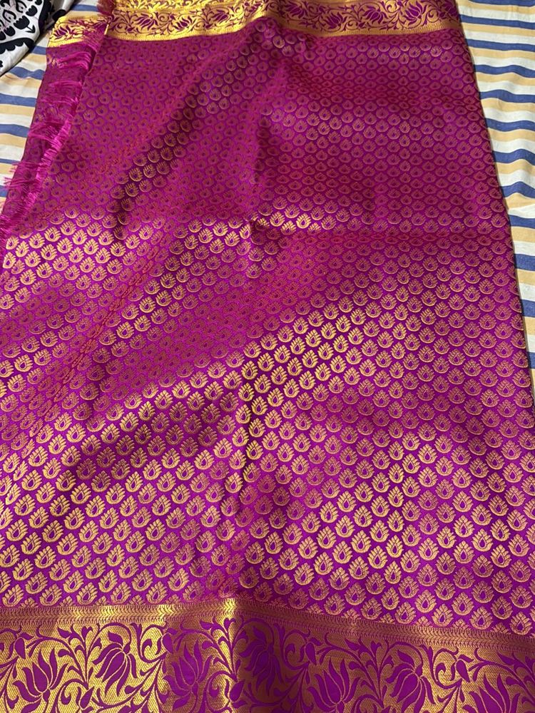 Saree With Unstitched Machine Embroidery Blouse Bi
