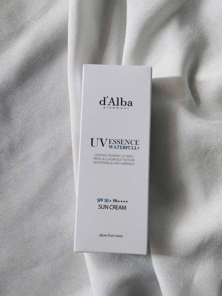 d'Alba UV Essence Waterfull+ Sun Cream