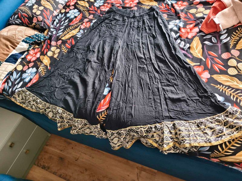 Ethnic Black flared  palazzo pant..