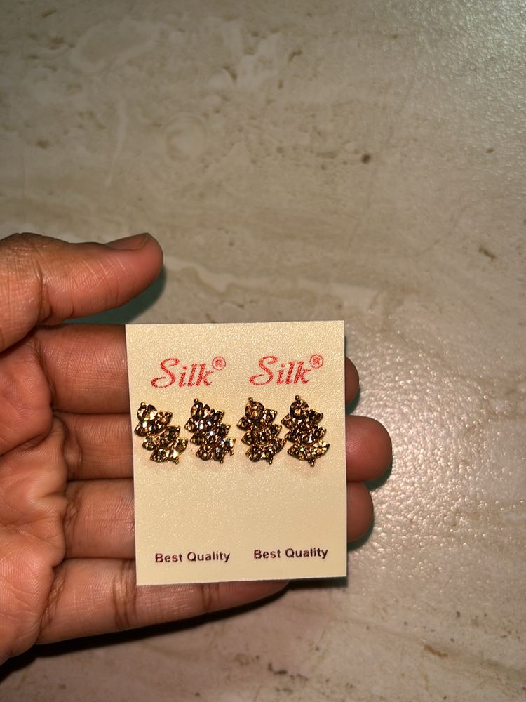 White And Golden Diamond Earrings
