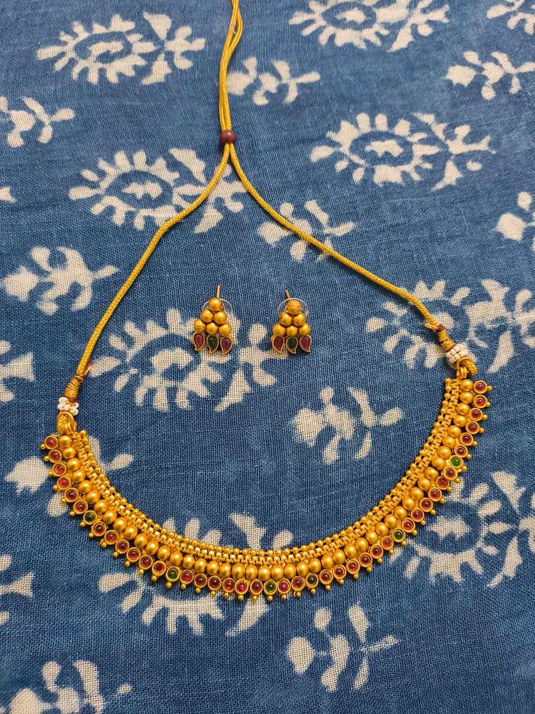 Vintage Gold-Tone Necklace &amp; Earring Set