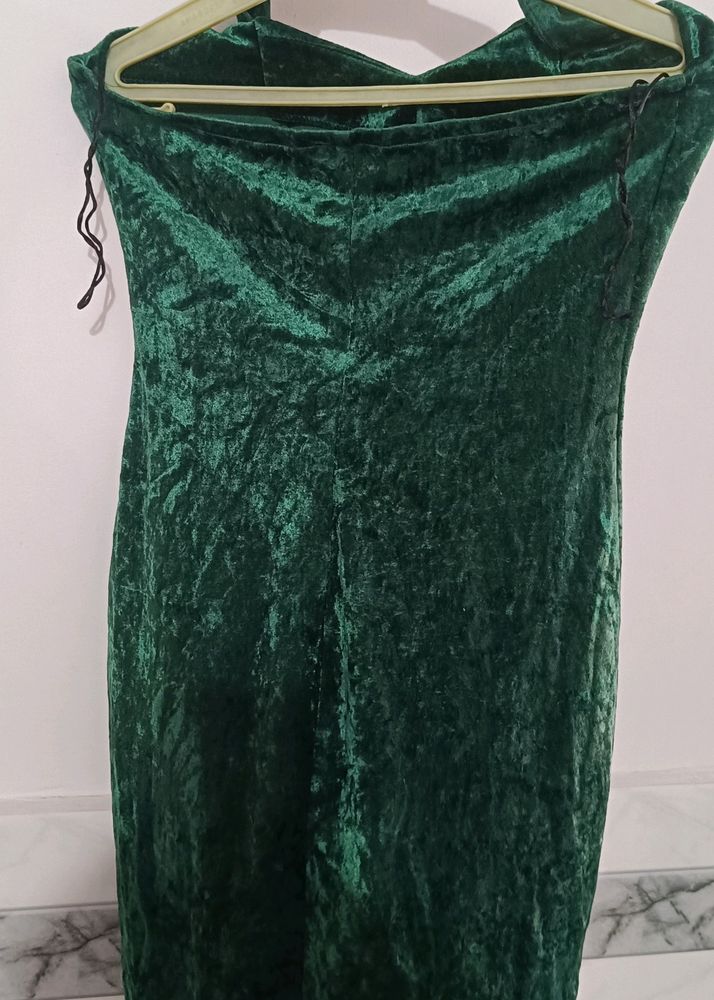 Non Use Party Dress 🎉🎉🎉Very Good Martial