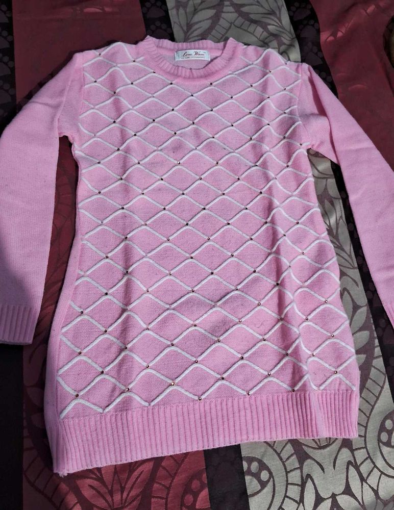 90% Off 💥 Very Cute Pink Woolen Top