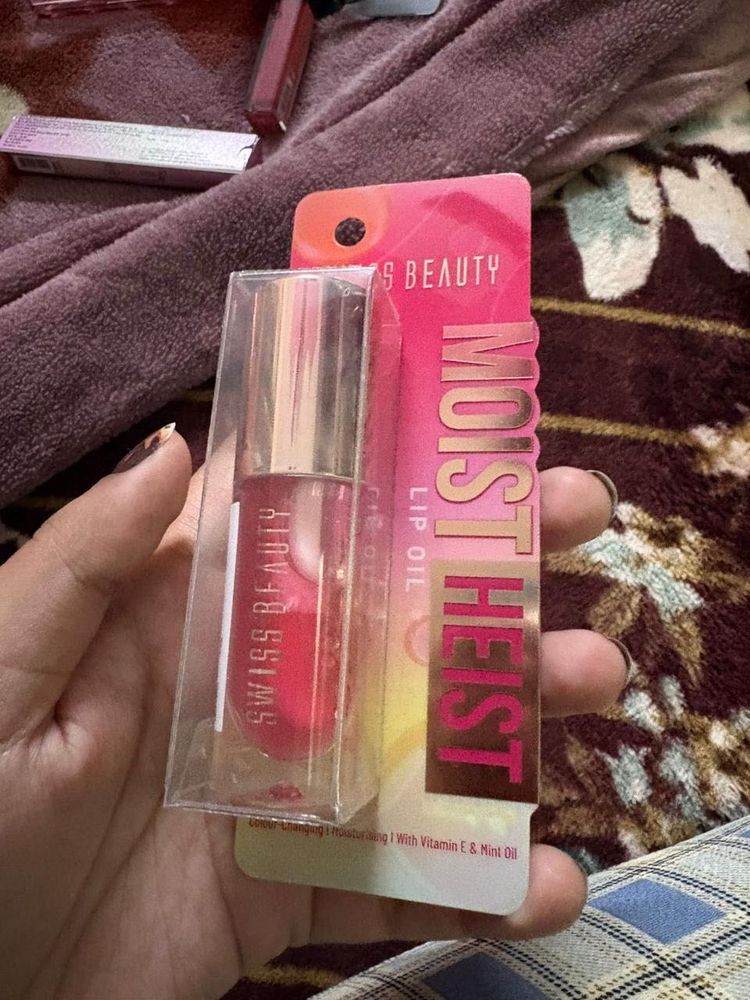 Swiss Beauty Moist Heist Lip Oil