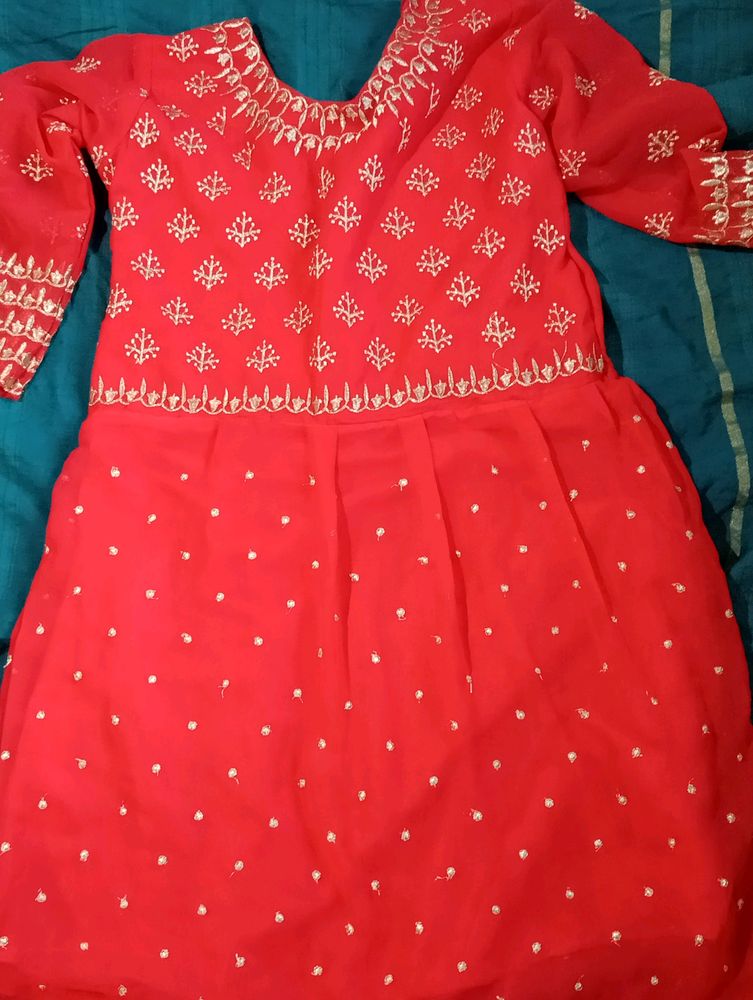 Georgette Embroidered Kurti With Bueatiful Embroided Duppata