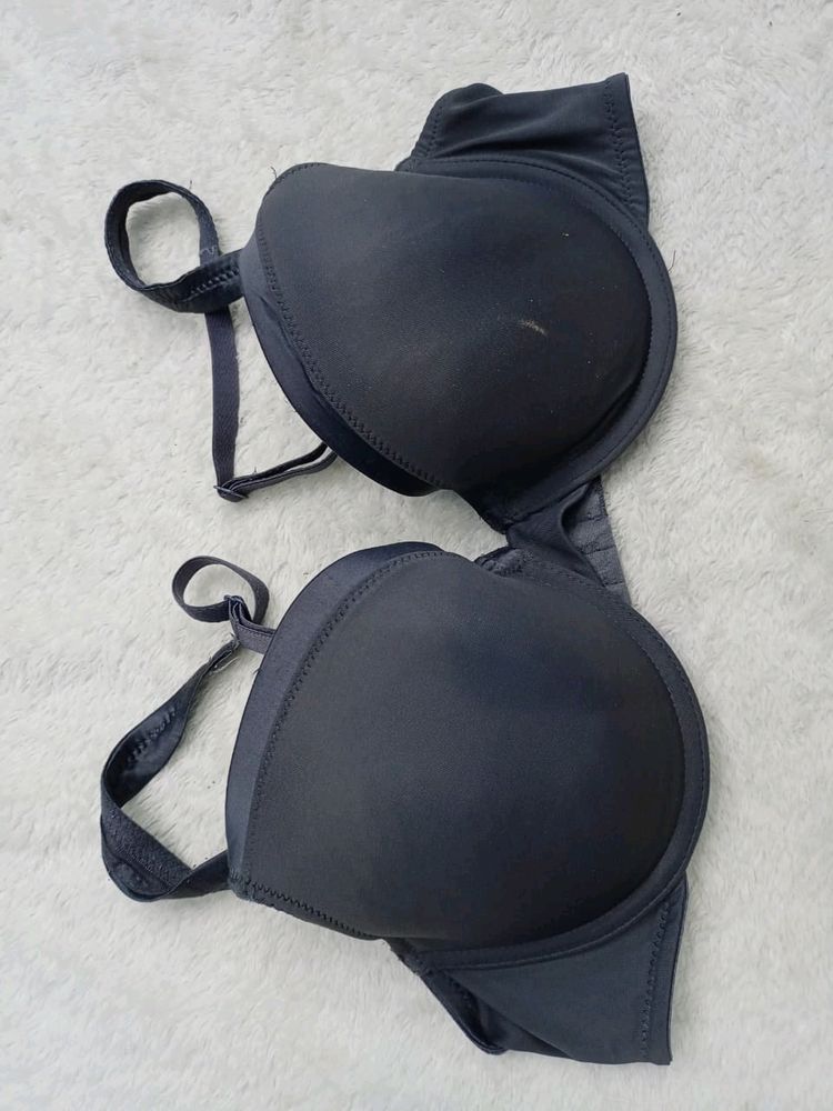 36 Hot Bra
