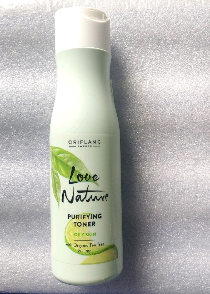Purifying Toner with Organic Tea Tree &amp; Lime