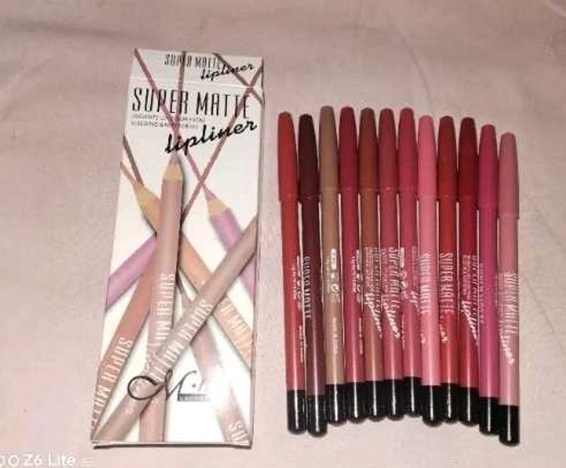 Lip Liner