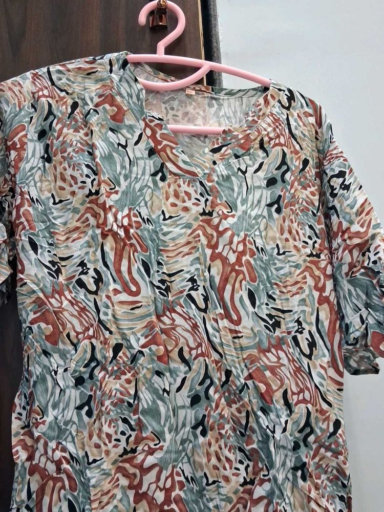 Patterned Short Sleeve Top