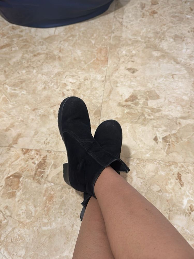Black Boots
