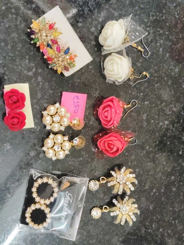 Combo Of 5 Stylish Earrings.
