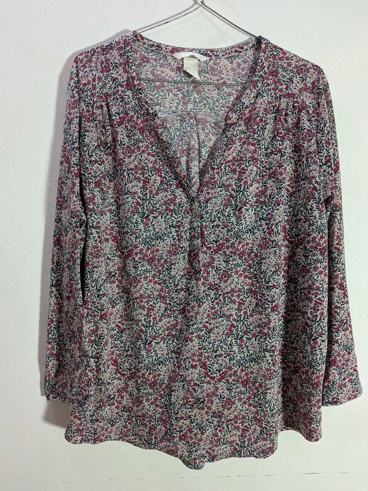 H&amp;M Floral Print Top